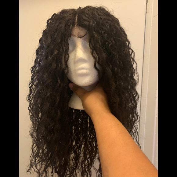 Curly Wig - Picture 4 of 7